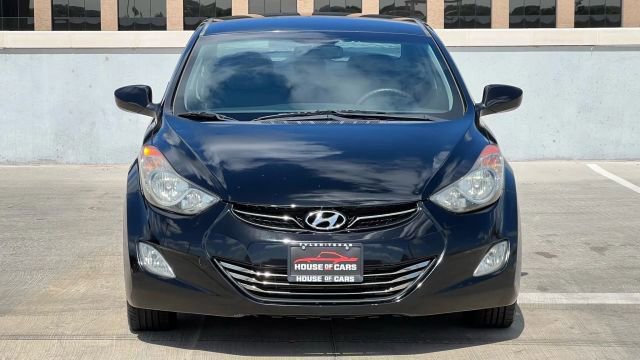 Used 2013 Hyundai Elantra image 4