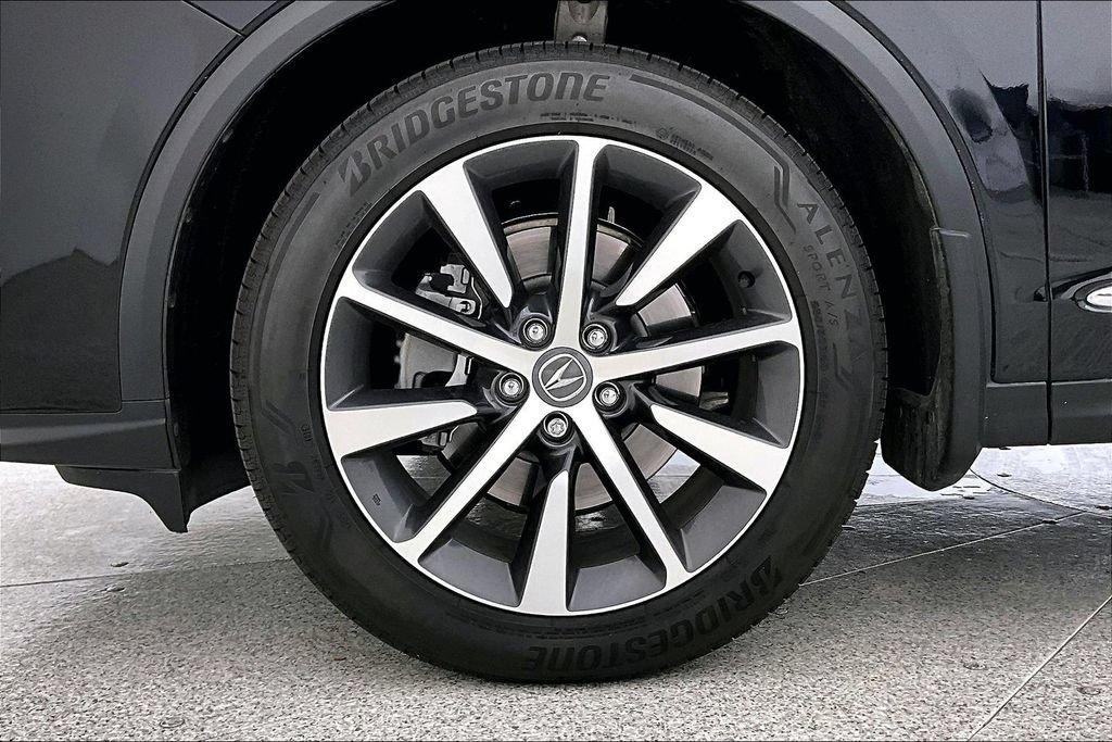 Certified 2026 Acura MDX FWD w/ Technology Package image 11