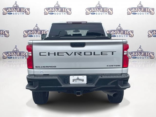 Used 2021 Chevrolet Silverado 2500 Custom w/ Custom Value Package AWD/4WD image 4