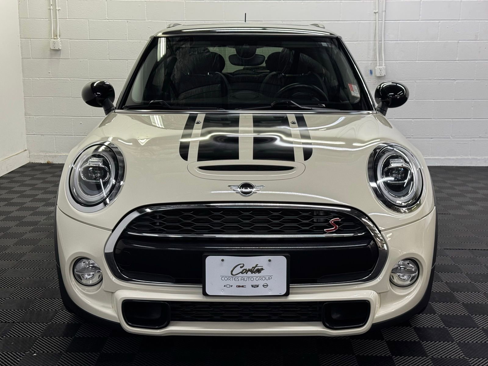 Used 2019 MINI Cooper S w/ Signature Upholstery Package image 5