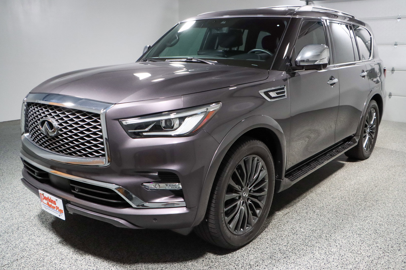 Used 2022 INFINITI QX80 Sensory w/ Cargo Package image 38