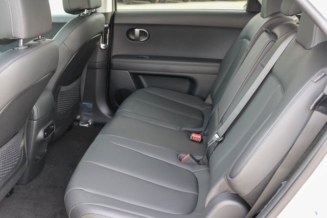 New 2026 Hyundai Ioniq 5 SEL image 11