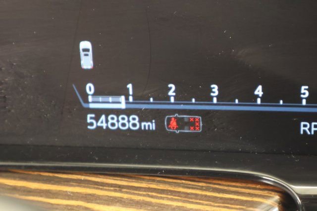 Used 2021 Cadillac Escalade ESV Premium Luxury image 15