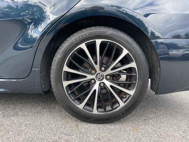 Used 2018 Toyota Camry SE FWD image 9