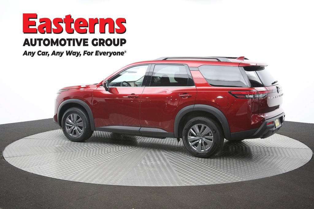 Used 2025 Nissan Pathfinder SV FWD image 62