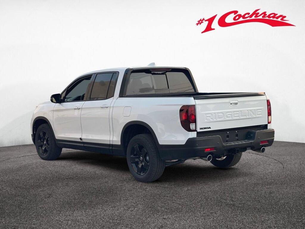 New 2026 Honda Ridgeline Black Edition image 4