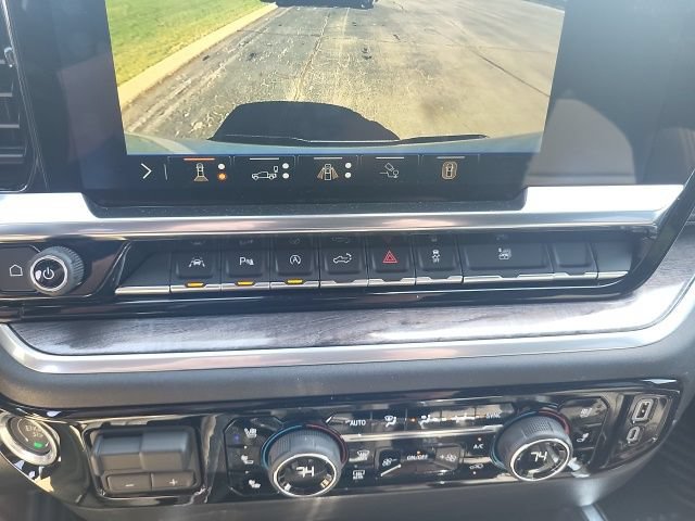 New 2026 Chevrolet Silverado 1500 LTZ w/ Technology Package AWD/4WD image 39