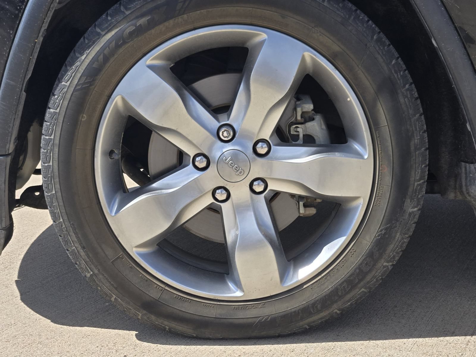 Used 2012 Jeep Grand Cherokee Overland AWD/4WD image 11