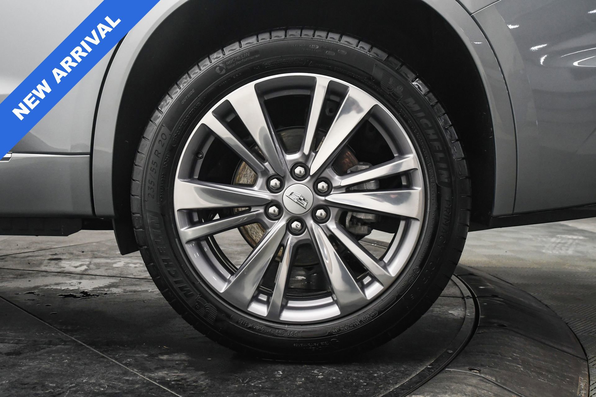 Used 2025 Cadillac XT6 Premium Luxury image 35