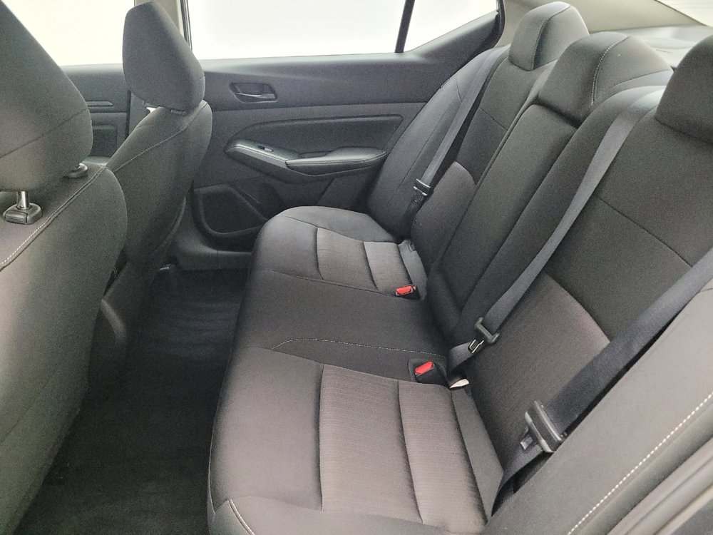 Used 2024 Nissan Altima 2.5 SV image 18