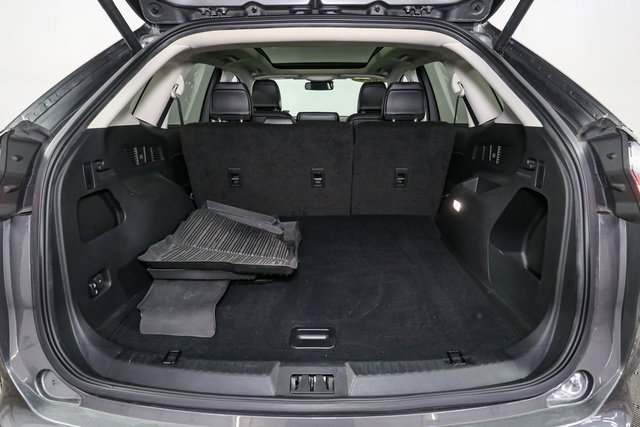 Used 2024 Ford Edge SEL w/ Convenience Package image 11