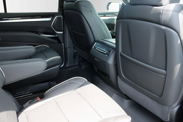 New 2025 Cadillac Escalade Premium Luxury w/ LPO, Floor Liner Package image 19