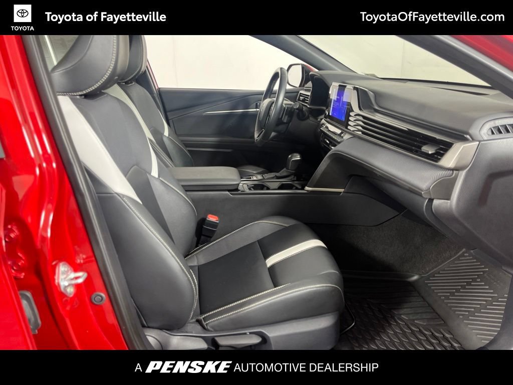 Certified 2025 Toyota Camry SE FWD image 8