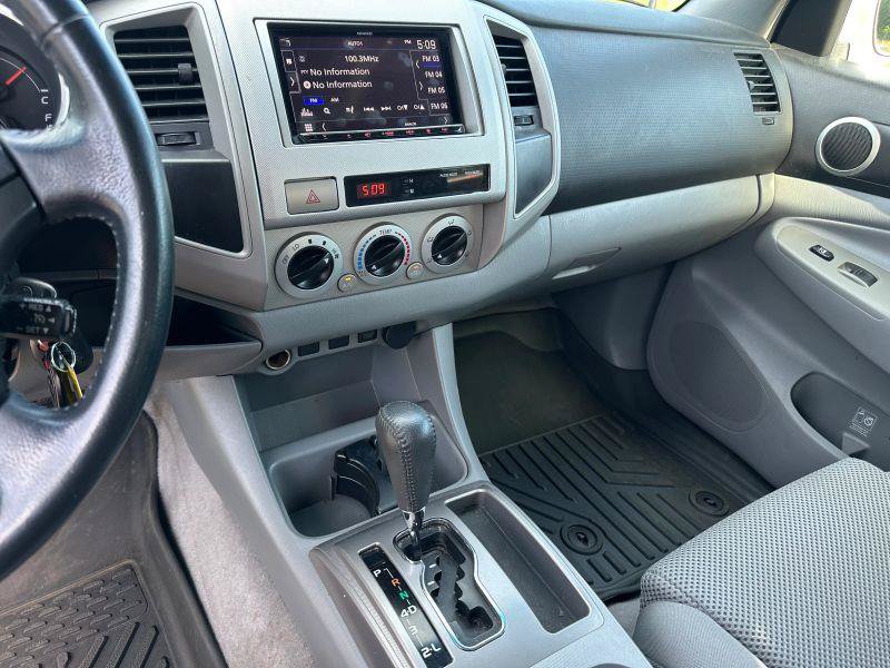 Used 2009 Toyota Tacoma PreRunner RWD image 15