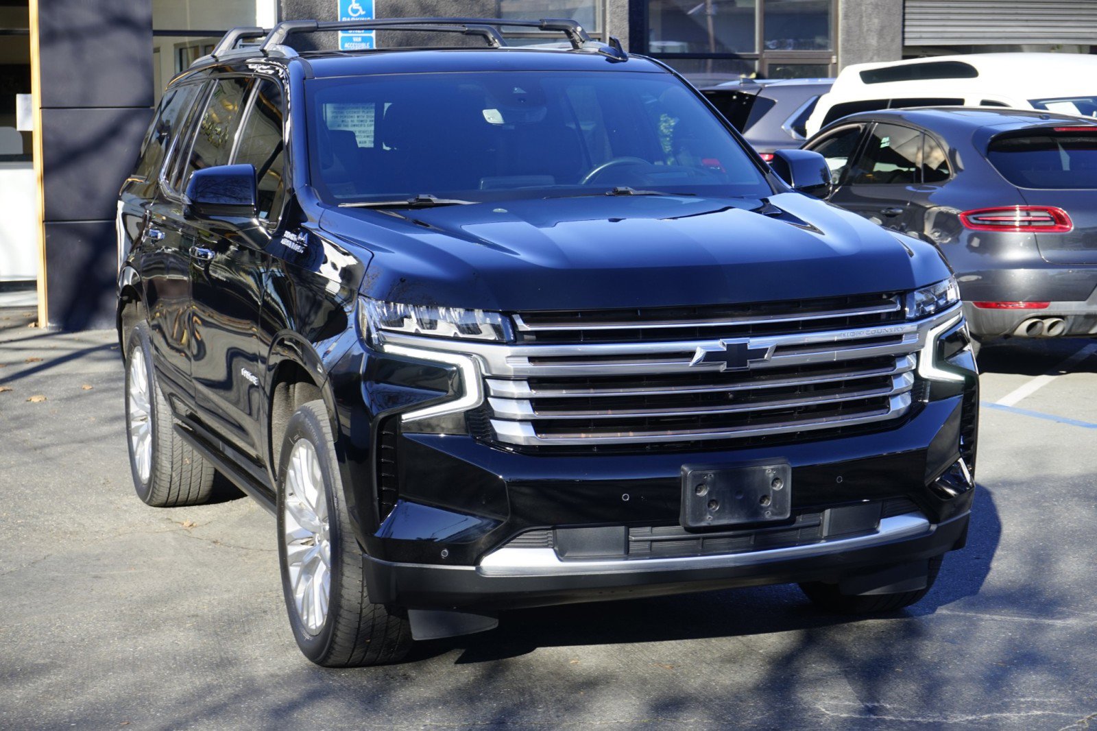 Used 2023 Chevrolet Tahoe High Country image 6