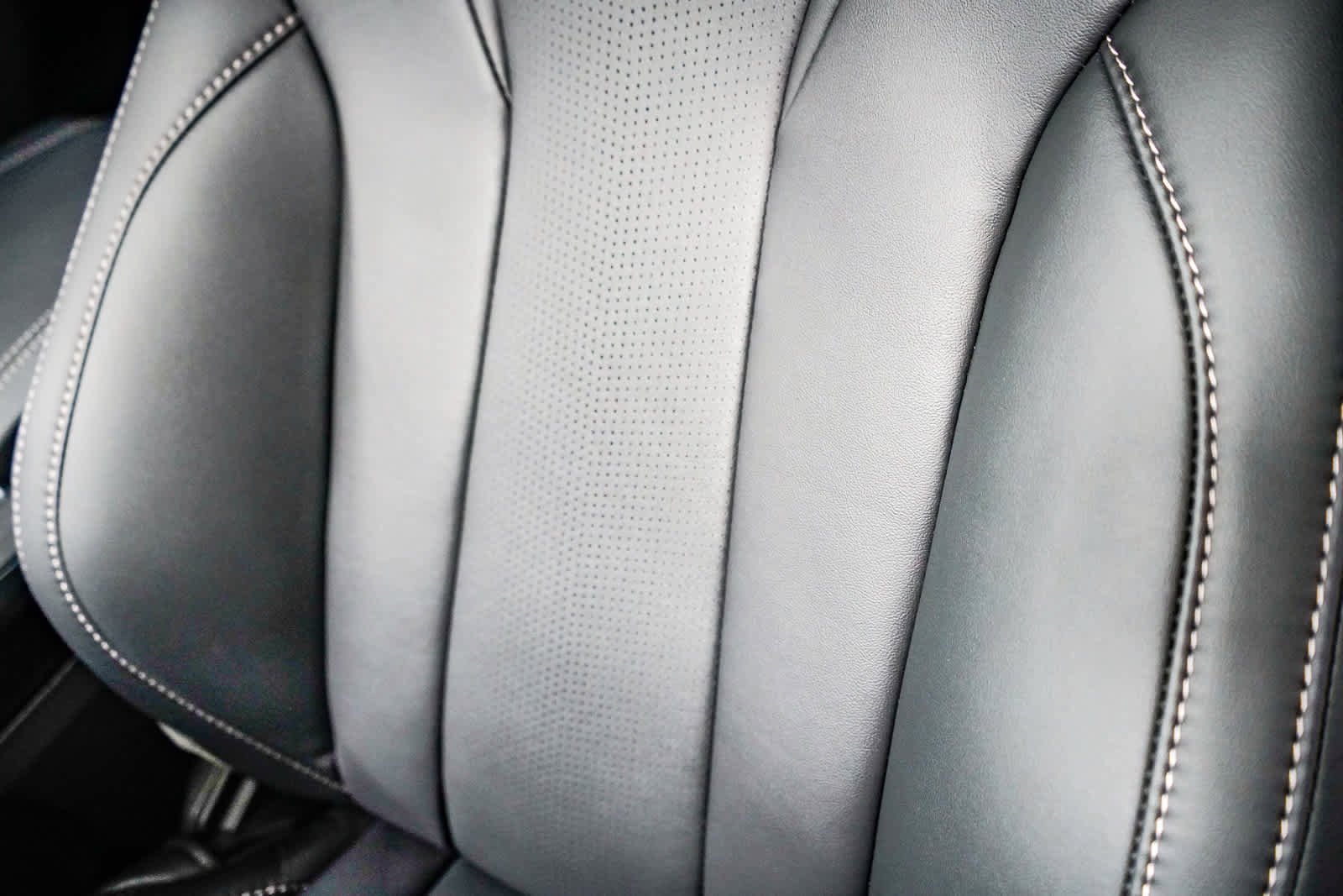 Used 2025 Acura MDX SH-AWD w/ Technology Package image 30