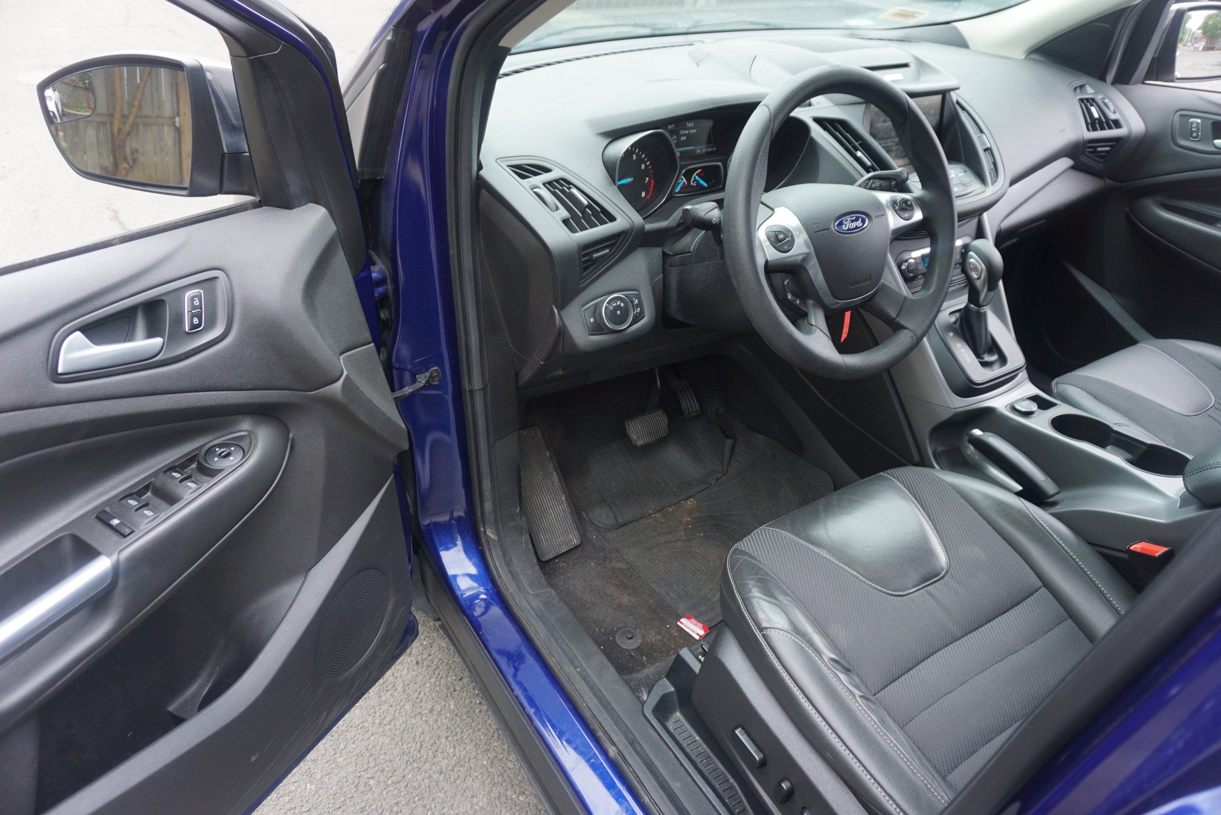 Used 2015 Ford Escape SE w/ SE Chrome Package AWD/4WD image 7