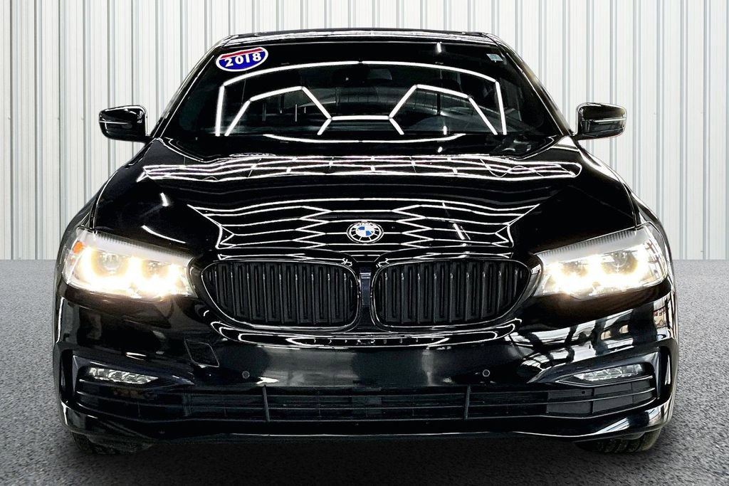 Used 2018 BMW 530i xDrive AWD/4WD image 2