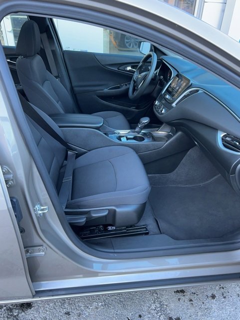 Certified 2024 Chevrolet Malibu LT image 9