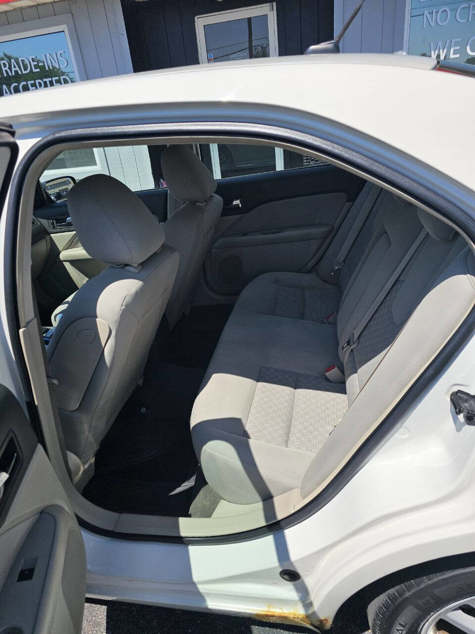 Used 2010 Ford Fusion S image 18