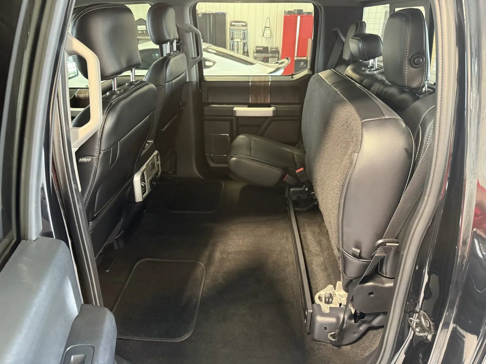 Used 2019 Ford F150 Lariat w/ Trailer Tow Package AWD/4WD image 18