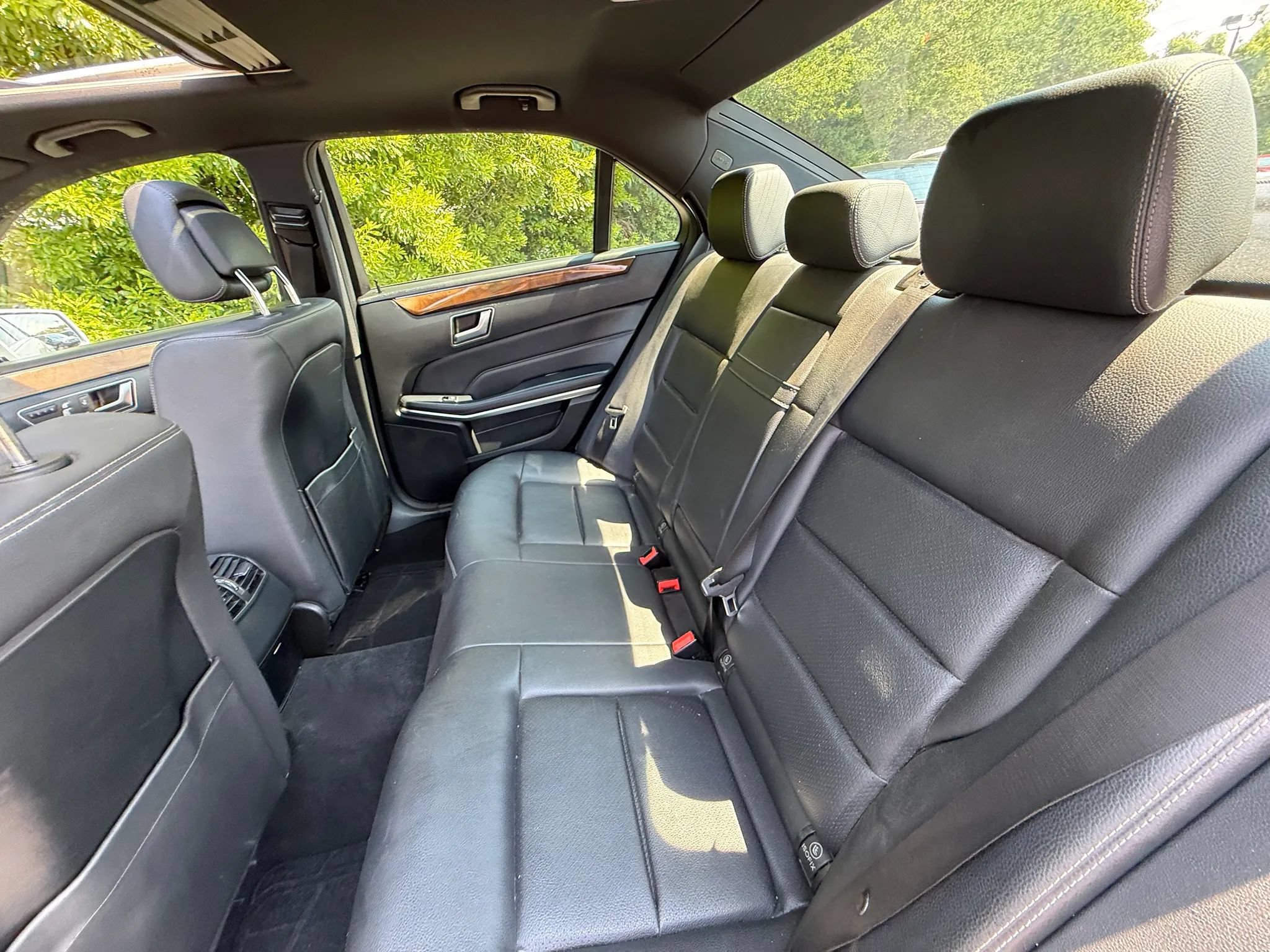 Used 2015 Mercedes-Benz E 350 4MATIC Sedan w/ Premium 1 Package image 42