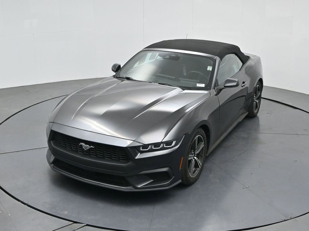 Used 2024 Ford Mustang Convertible image 34