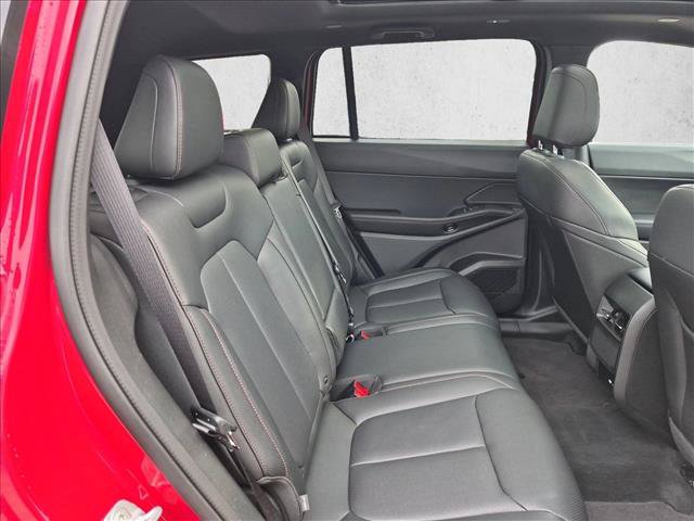 Used 2026 Jeep Cherokee Limited AWD/4WD image 17
