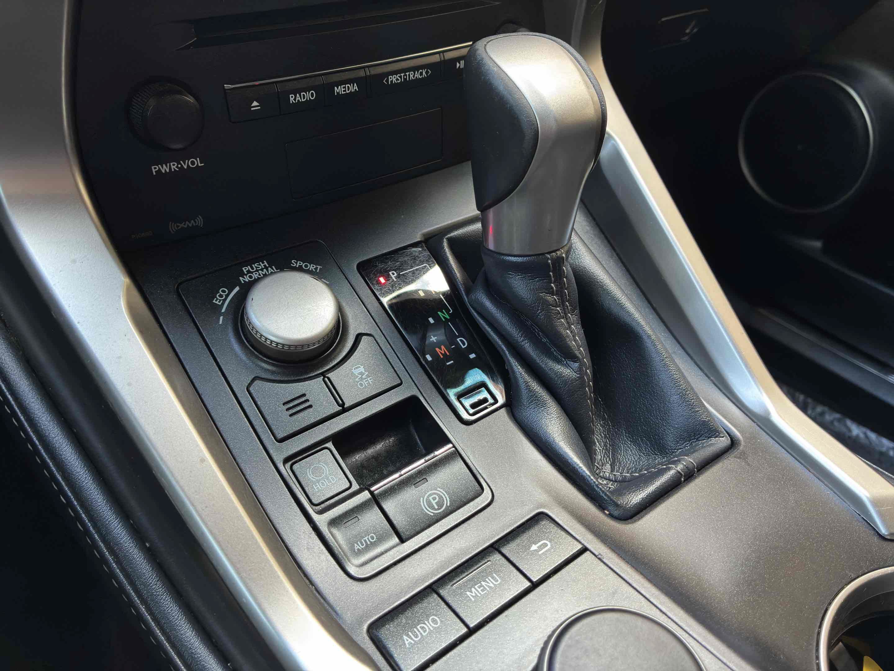 Used 2015 Lexus NX 200t FWD image 25