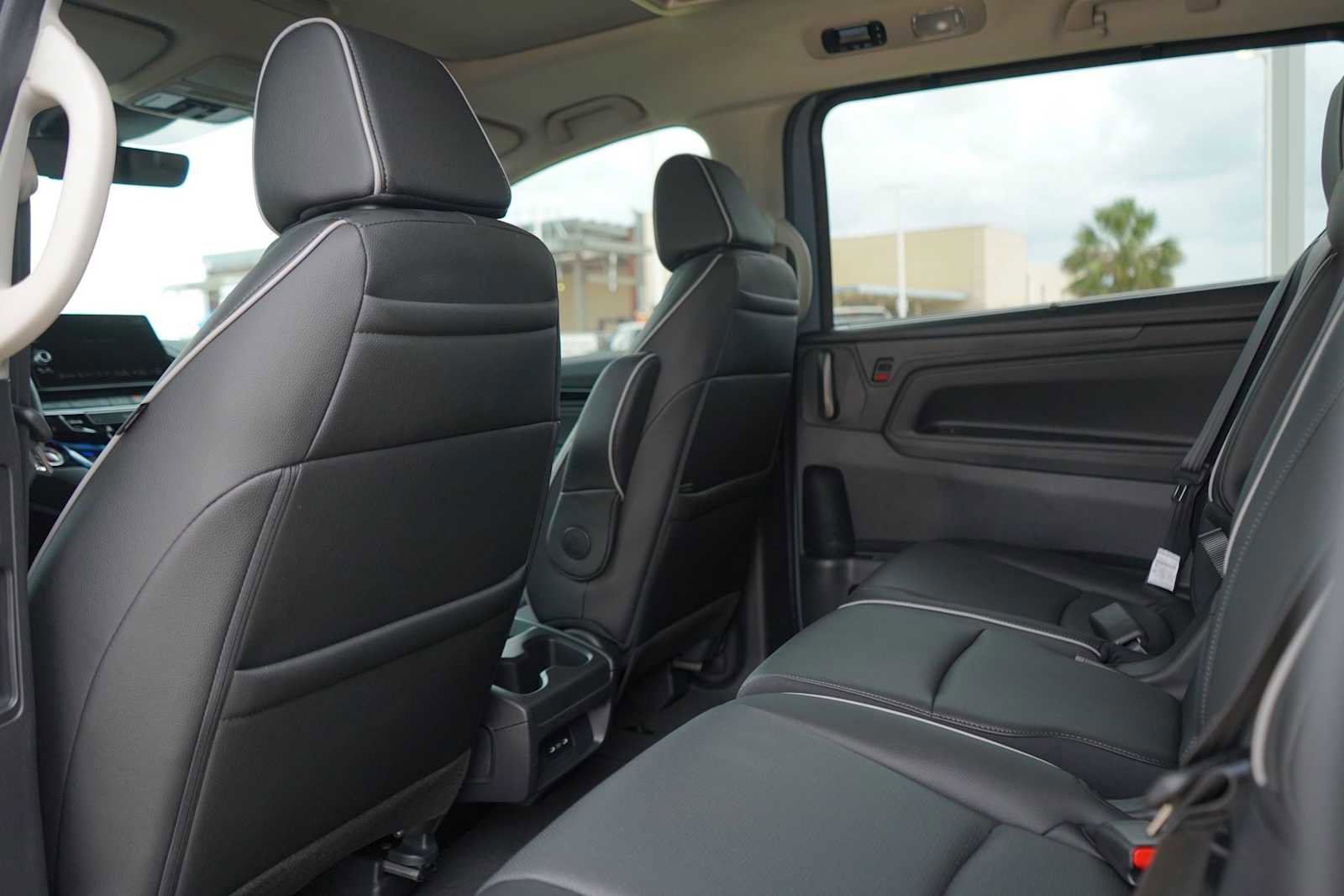 Certified 2026 Honda Odyssey Elite image 13