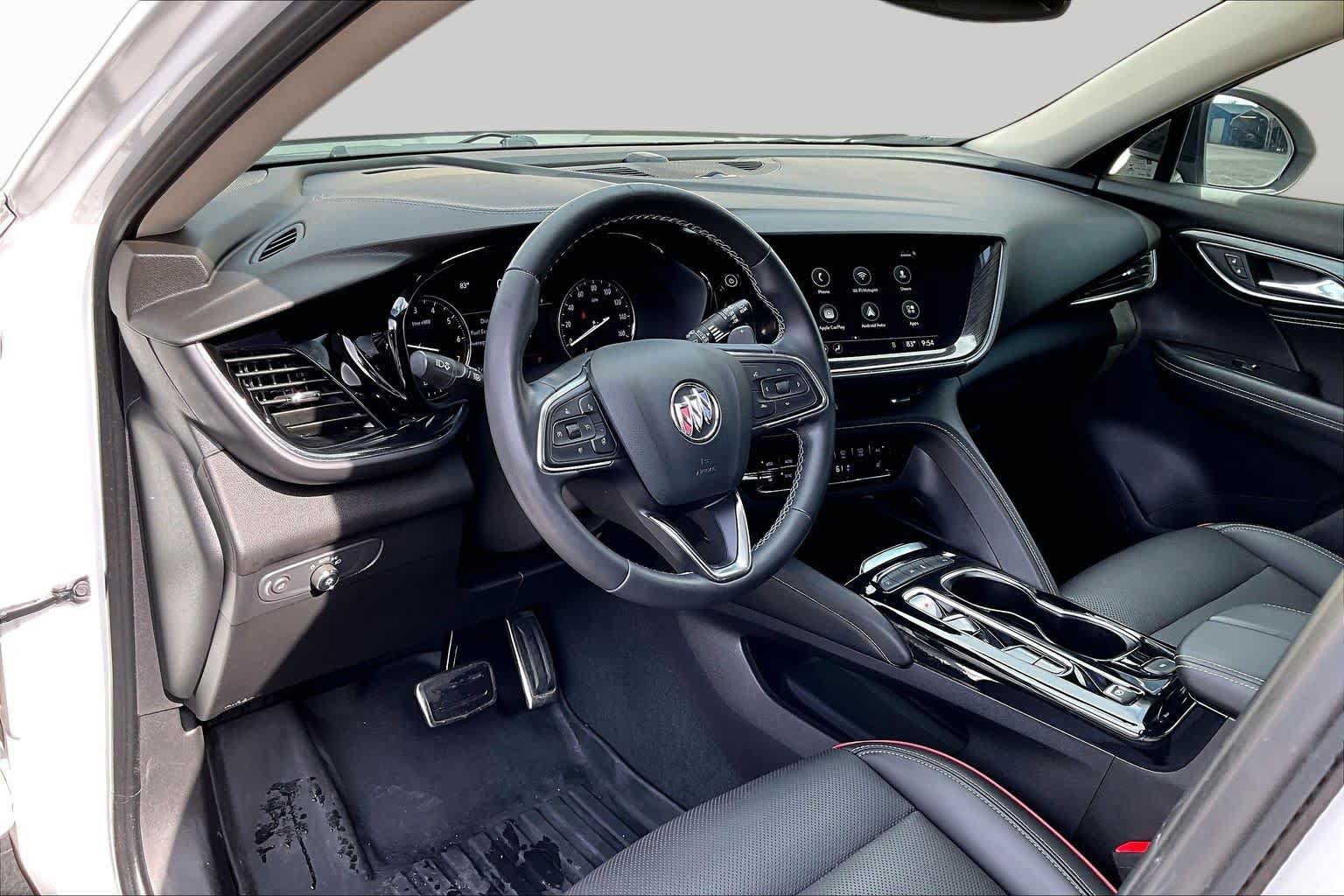 Used 2022 Buick Envision Essence w/ Sport Touring Package FWD image 18