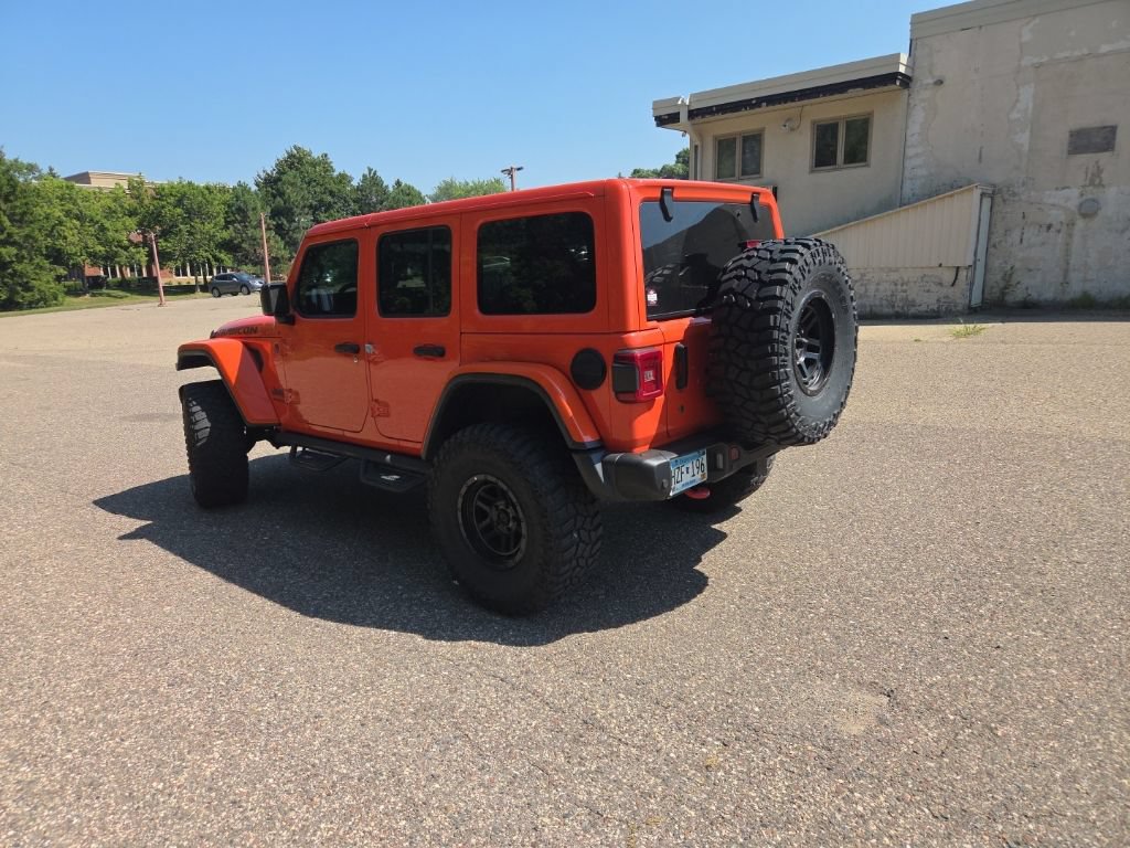 Used 2019 Jeep Wrangler Unlimited Rubicon w/ Cold Weather Group AWD/4WD image 12