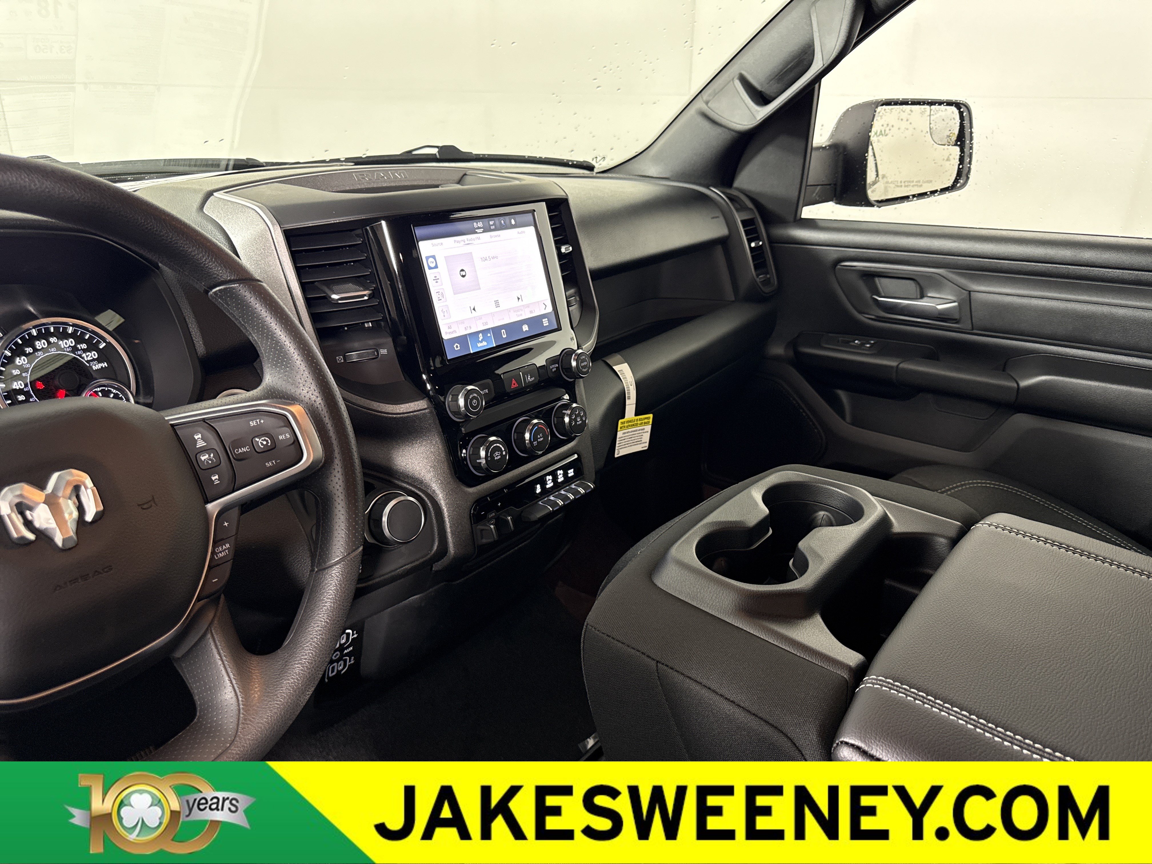New 2026 RAM 1500 Express AWD/4WD image 27