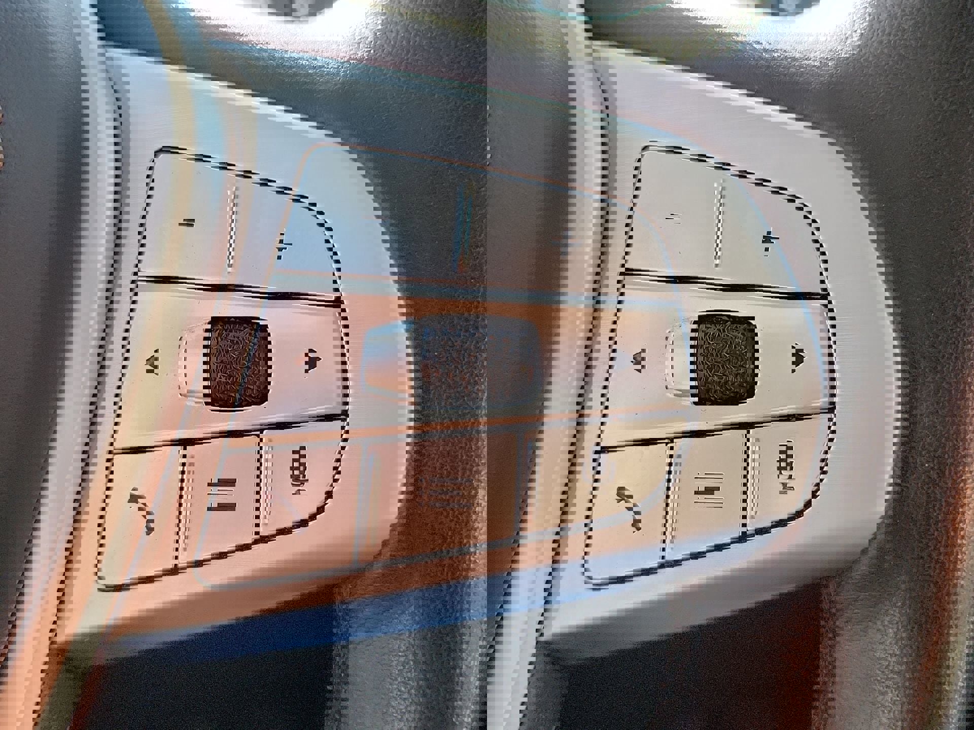 Used 2025 BMW X7 xDrive40i image 21