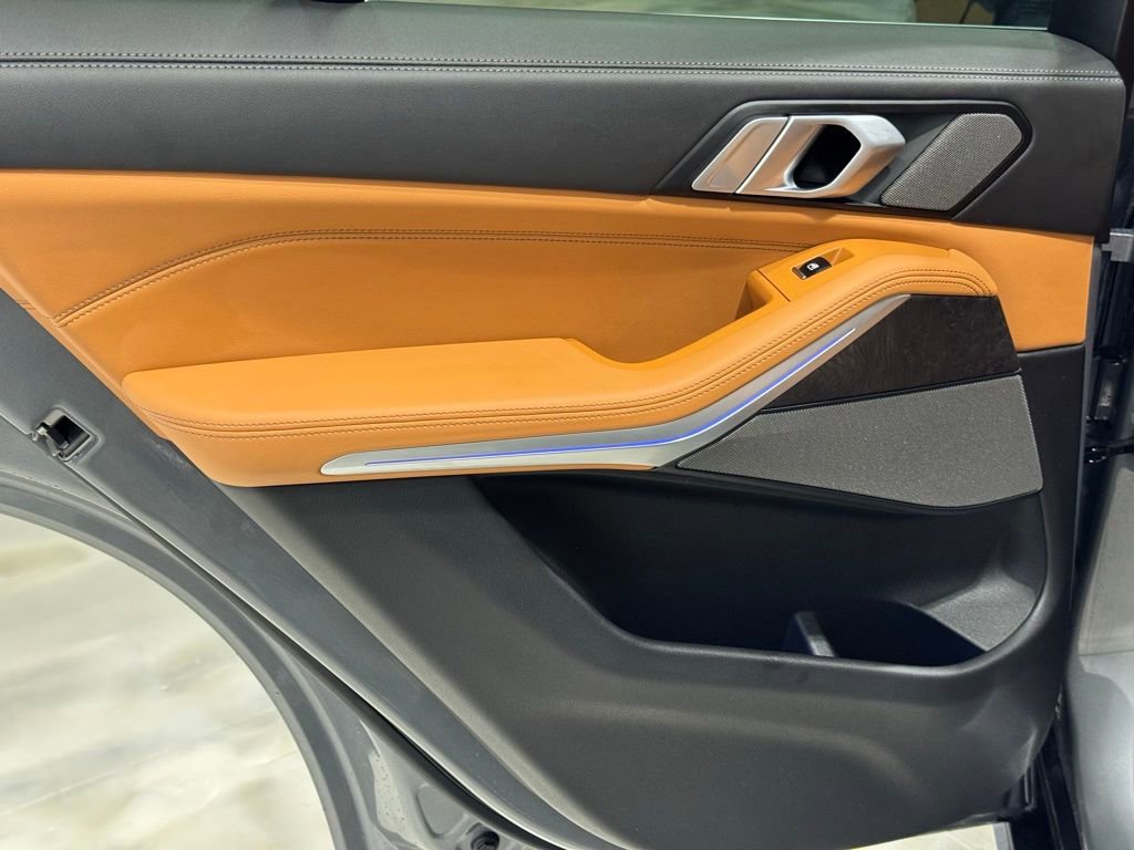 Certified 2024 BMW X5 xDrive40i w/ Premium Package image 24