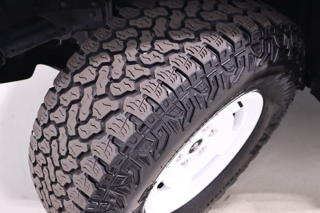 Used 2025 Ford Bronco Heritage Edition AWD/4WD image 38