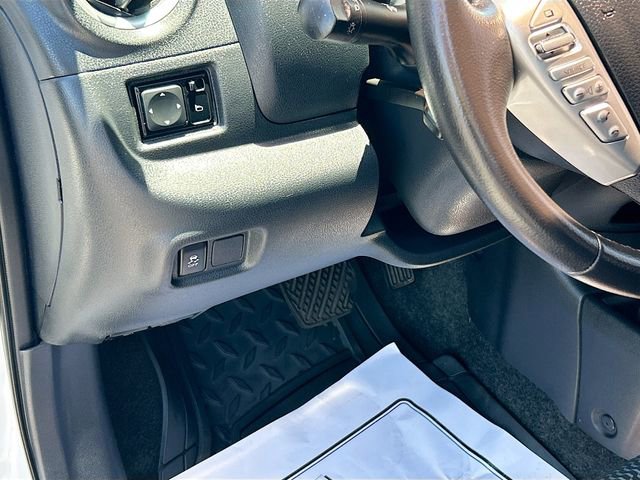 Used 2016 Nissan Versa Note SV FWD image 7