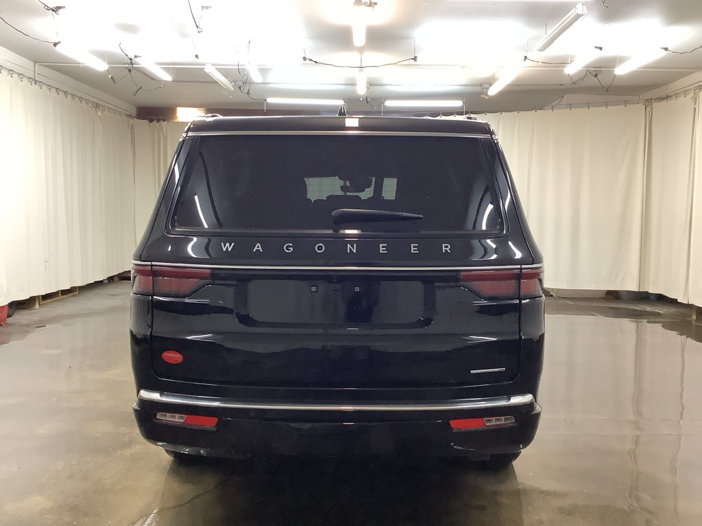 Used 2024 Jeep Wagoneer Series II AWD/4WD image 6