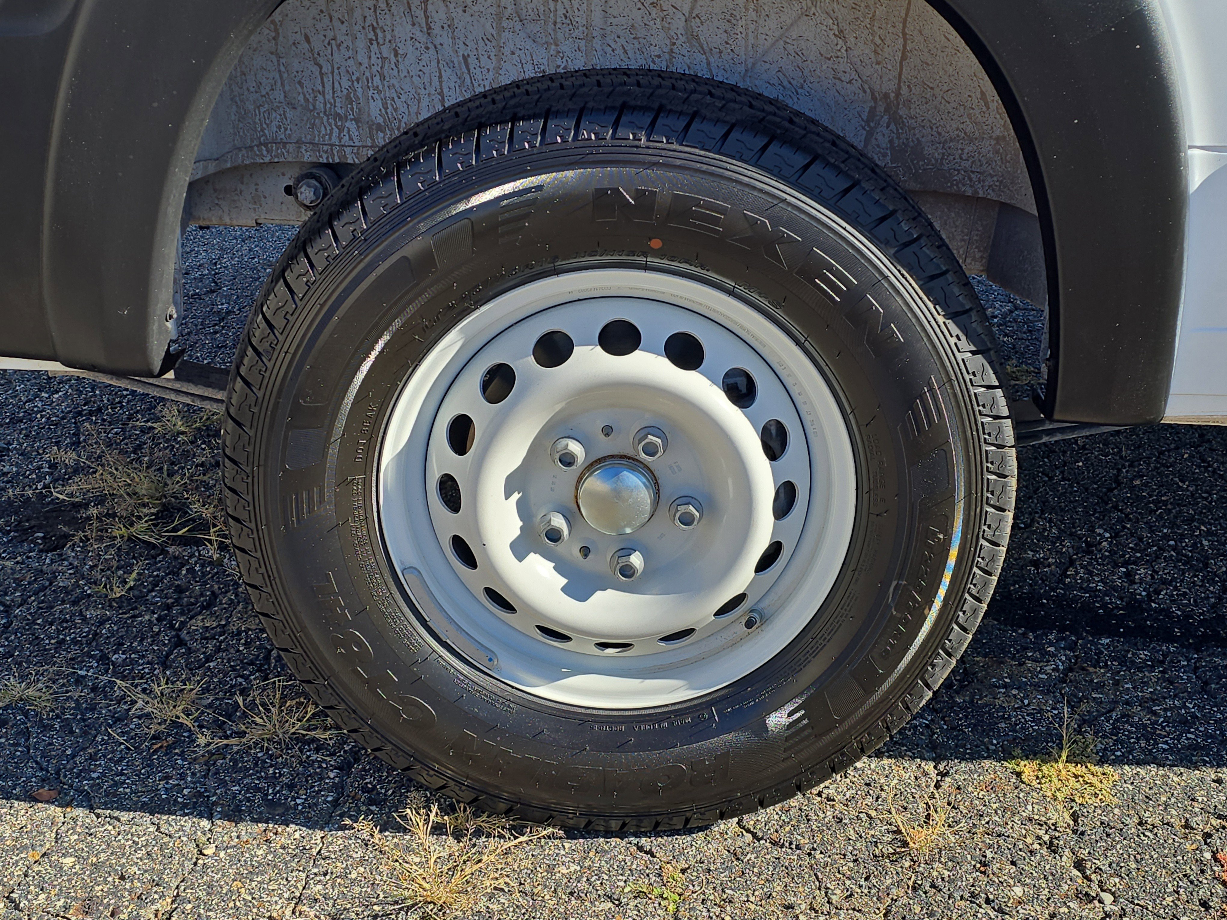 Used 2025 RAM ProMaster 2500 w/ Storage Group image 5