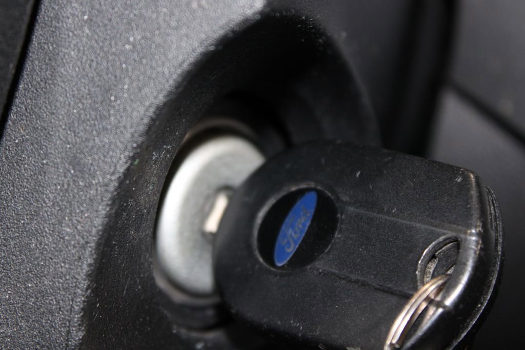 Used 2018 Ford Escape SE image 37