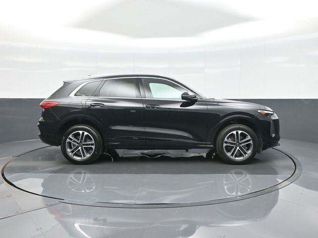 Used 2025 Audi Q5 Premium w/ Convenience Package AWD/4WD image 8