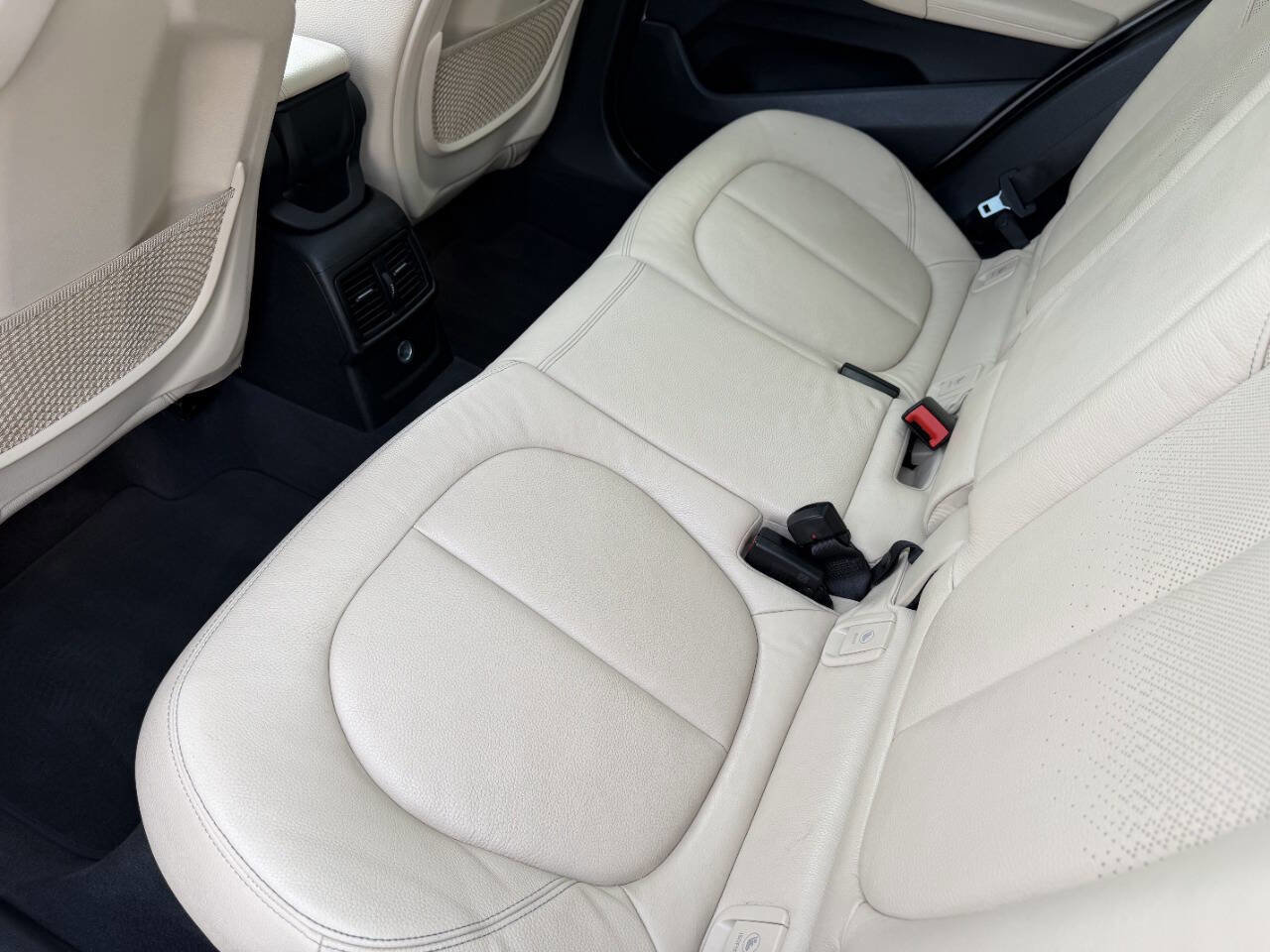 Used 2017 BMW X1 xDrive28i AWD/4WD image 23