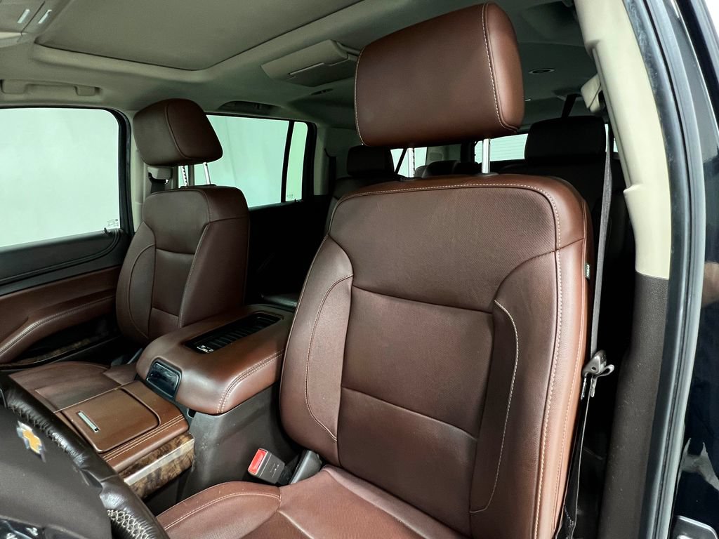 Used 2018 Chevrolet Suburban Premier AWD/4WD image 15