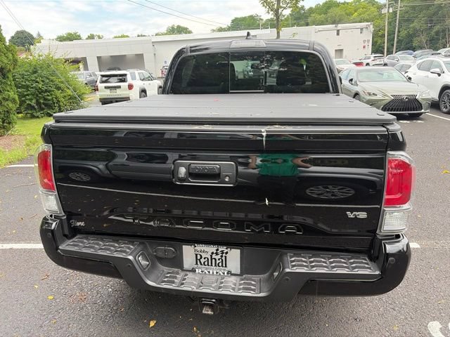 Used 2022 Toyota Tacoma TRD Sport w/ Technology Package AWD/4WD image 5