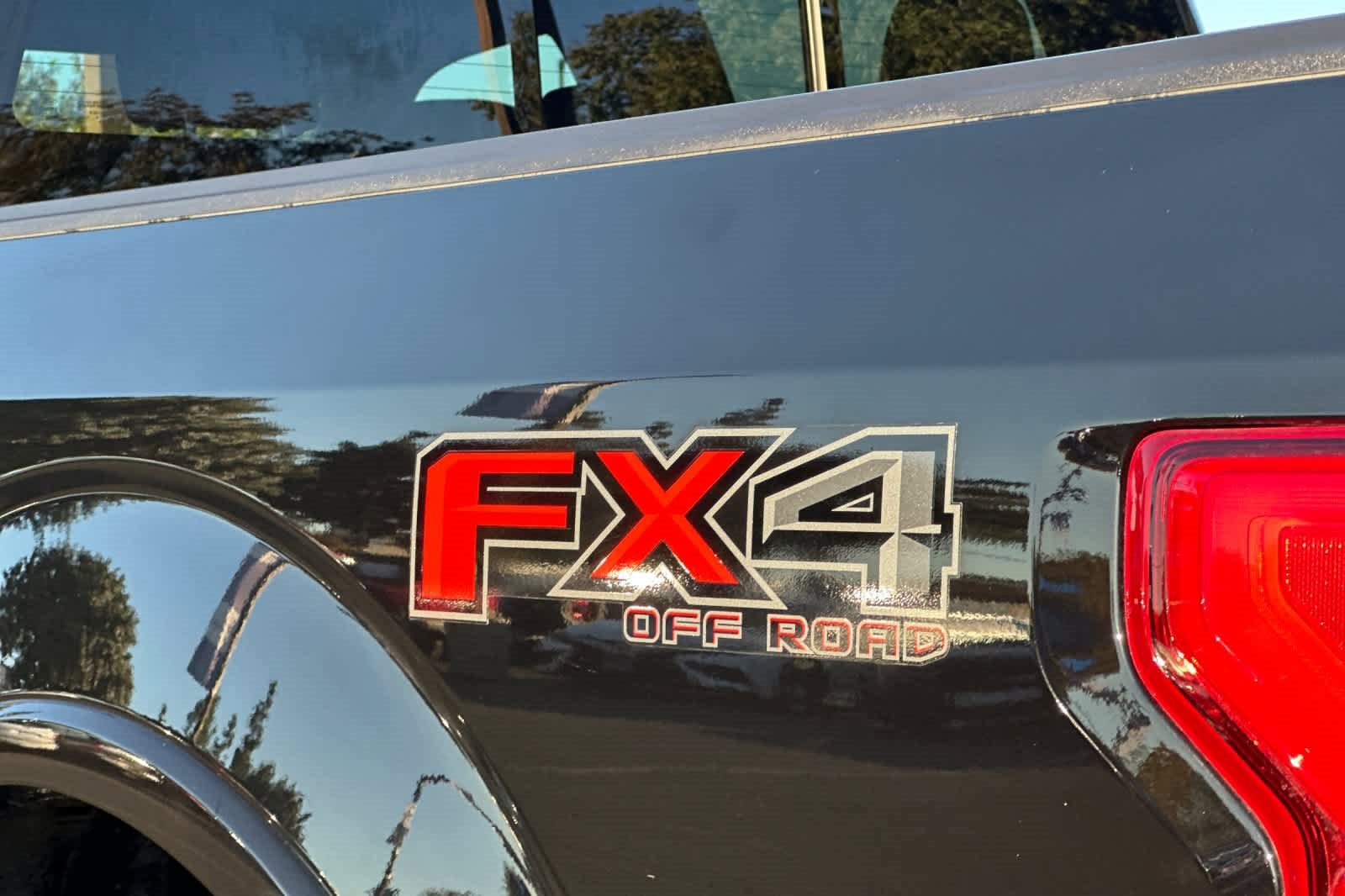 Used 2018 Ford F150 XLT w/ Equipment Group 302A Luxury image 24