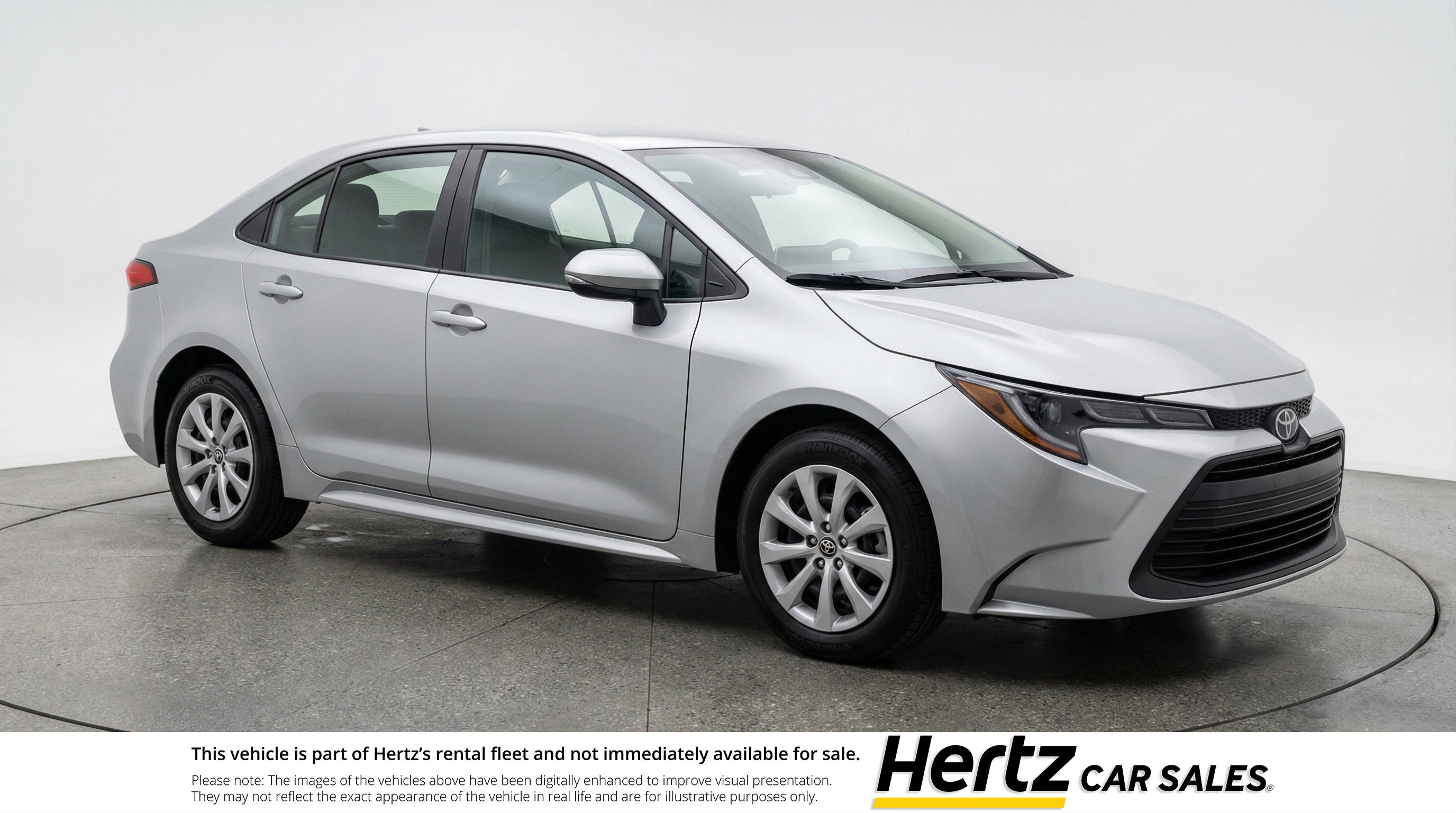 Used 2025 Toyota Corolla LE FWD image 1
