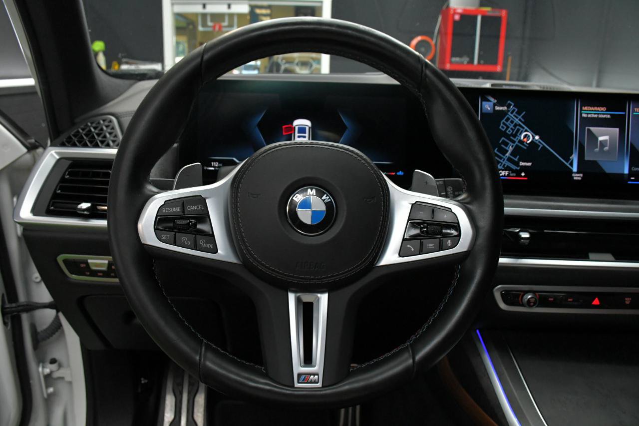 Used 2023 BMW X7 M60i AWD/4WD image 24