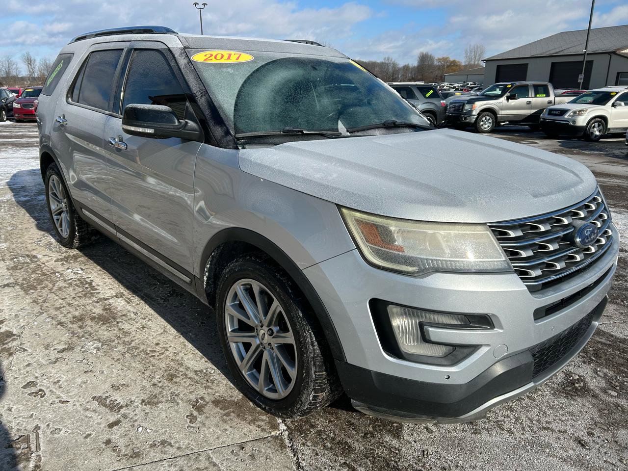 Used 2017 Ford Explorer Limited image 3