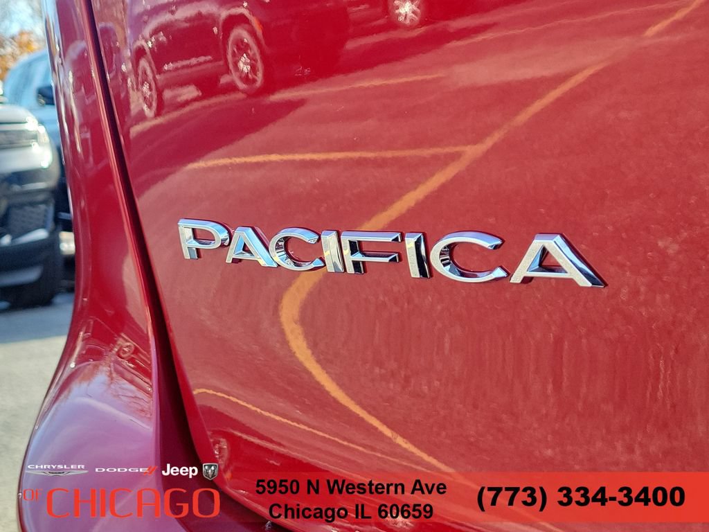 New 2026 Chrysler Pacifica Select AWD/4WD image 6