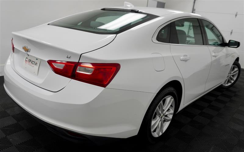 Used 2018 Chevrolet Malibu LT image 7